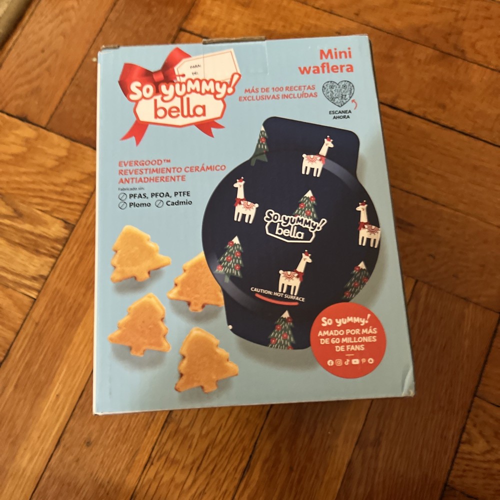 So Yummy Bella Mini Dunker Waffle Maker Evergreen Tree NEW