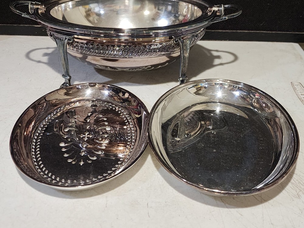 Reed & Barton 4142 Silverplate Roll Top Buffet Server Dome Dish Paw Foot
