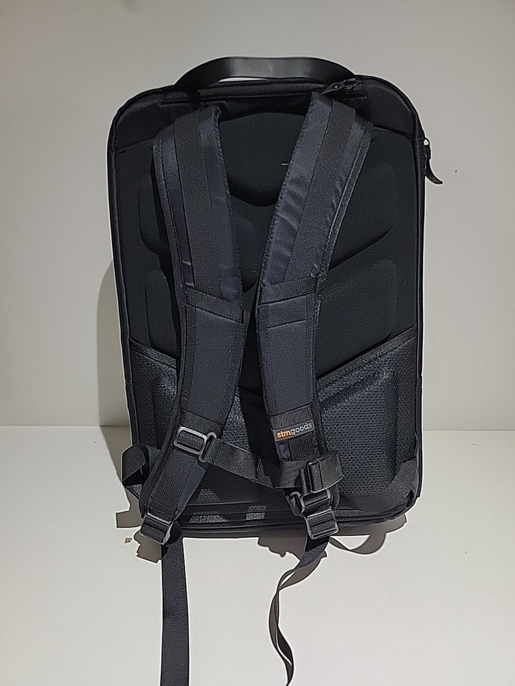 STM dux 30L 17" Versatile Tech Backpack - Black