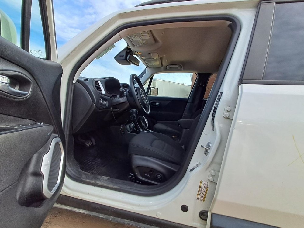 RENEGADE 2019 Glove Box 4884406