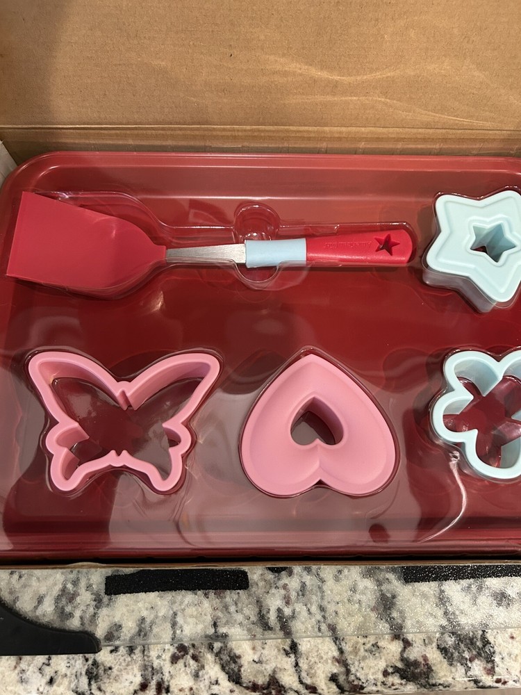 Williams Sonoma American Girl Cookie Baking Set