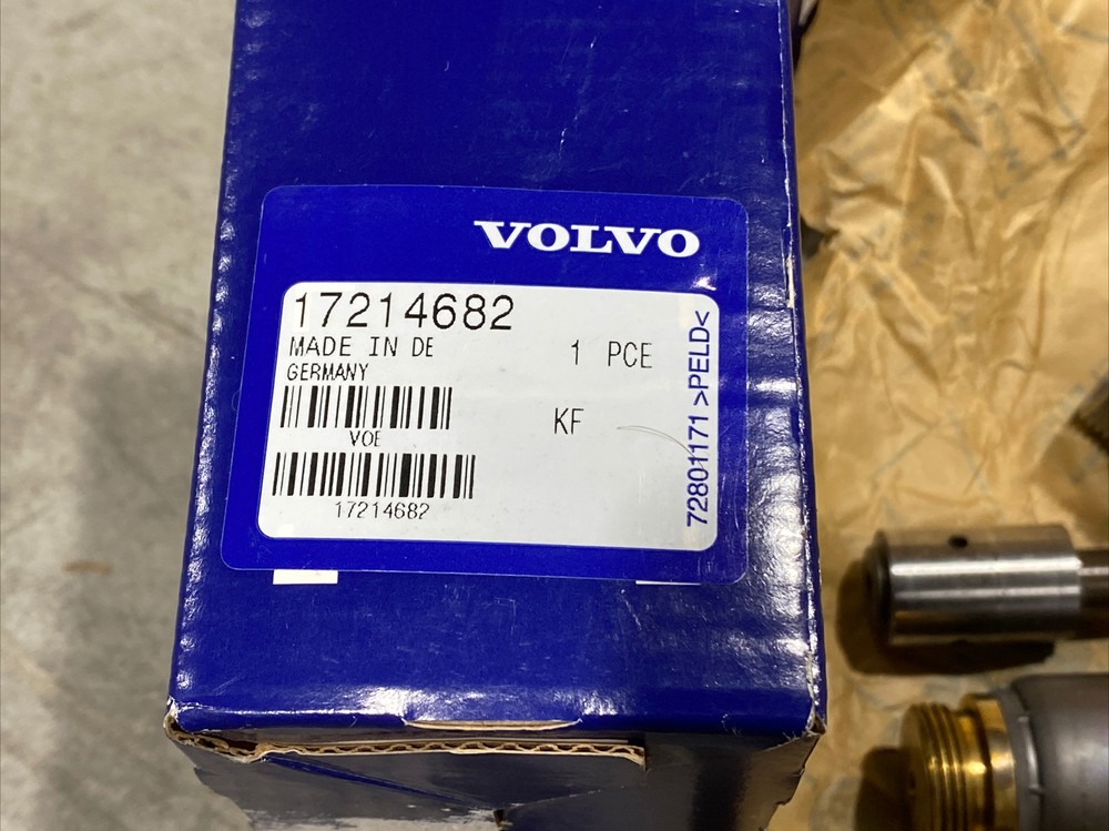 Volvo 17214682 Valve New