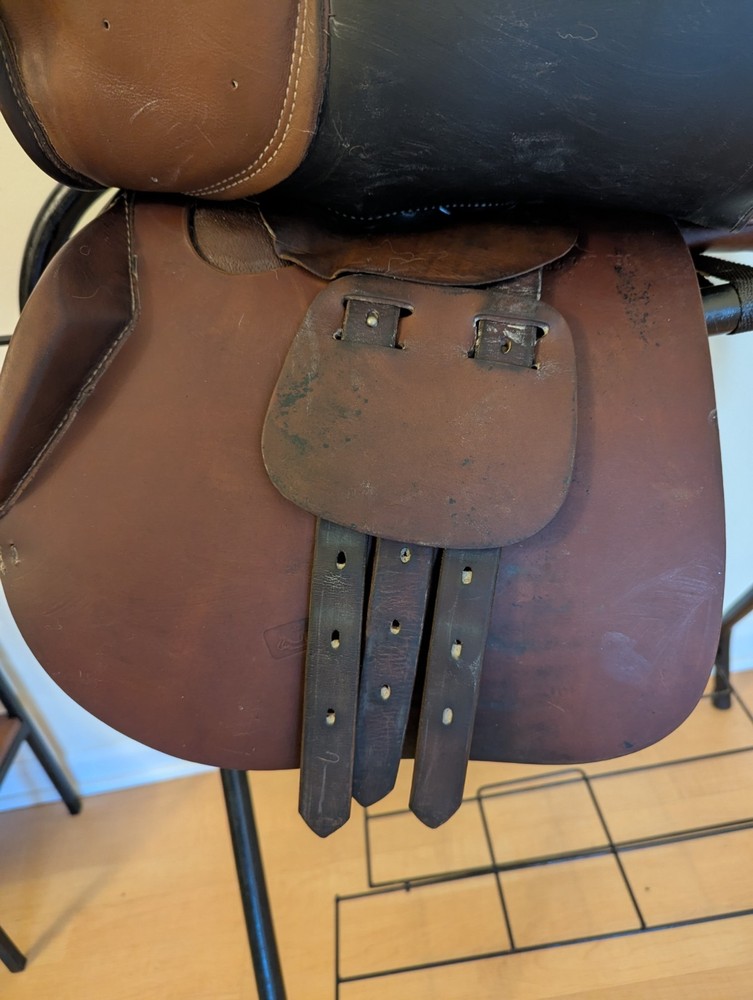 16" Prestige CC Jump Saddle, 33 M tree - wool flocked!