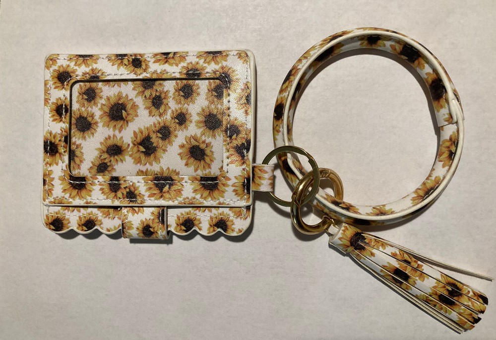 🌻 White with Sunflower Print Bangle ID Card Wallet with Tassel