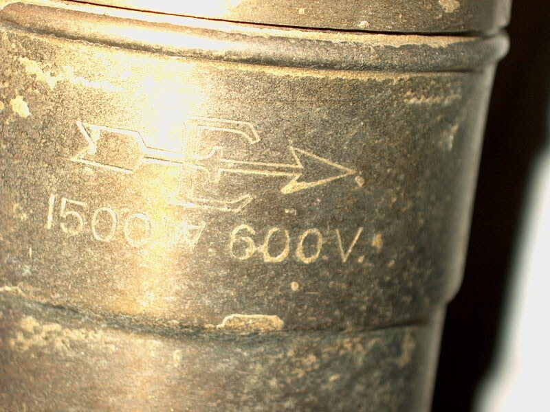 ANTIQUE EXTRA LARGE BRASS ARROW 1500 WATT-600 VOLT