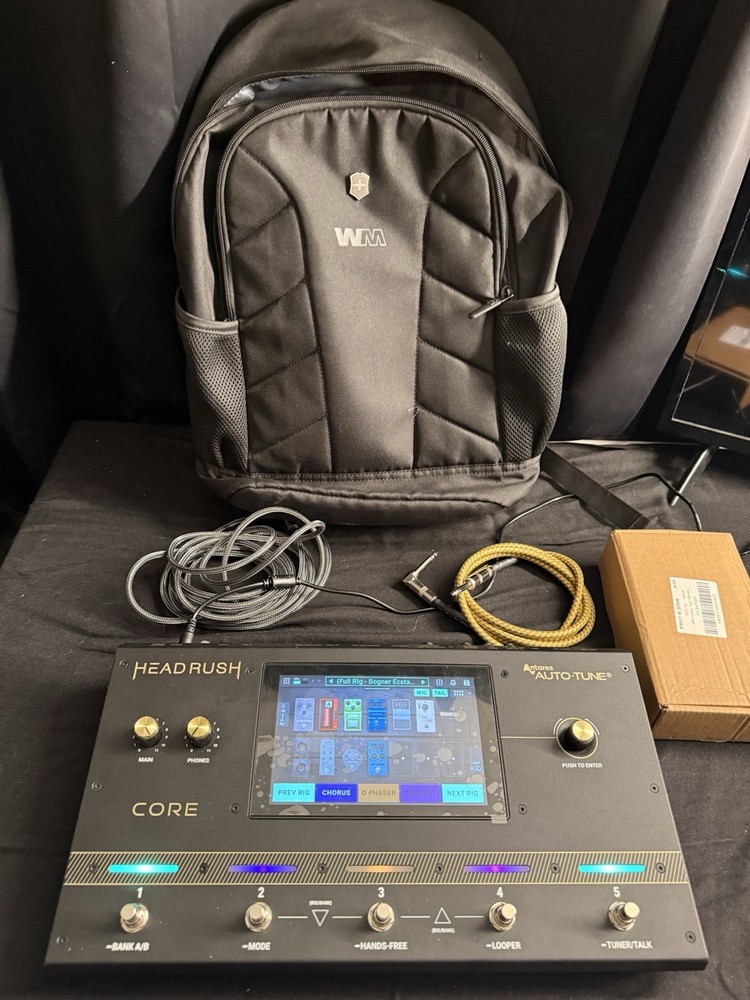 Headrush Core Multi-Effects Amp Modeler and Vocal Processor Pedalboard