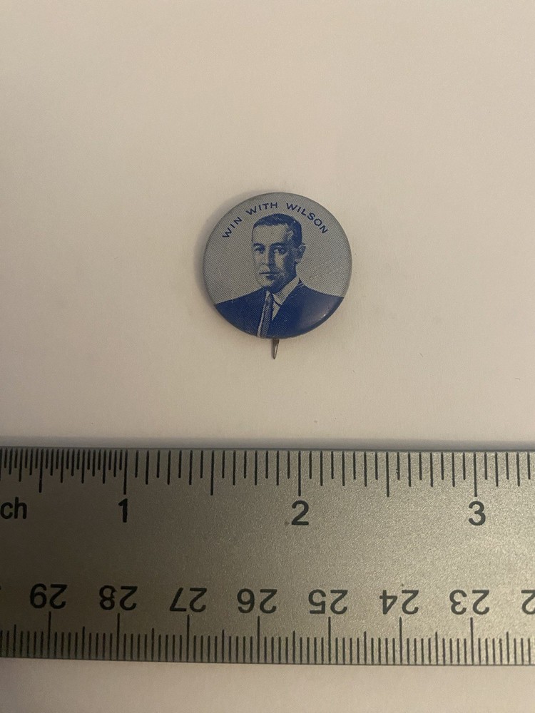 Win With Wilson Pin Back Button P163