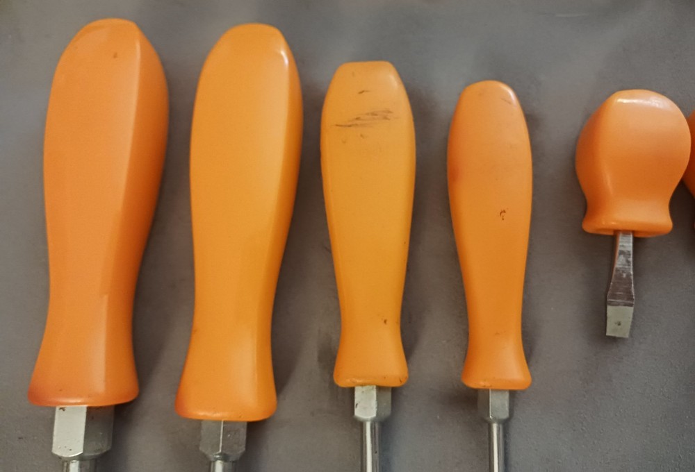 Vintage Matco Tools 8pc Orange Hard Handle Screwdriver Set SDM