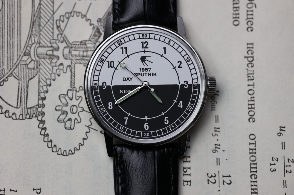 Watch Soviet Sputnik Millitary quartz Wristwatches