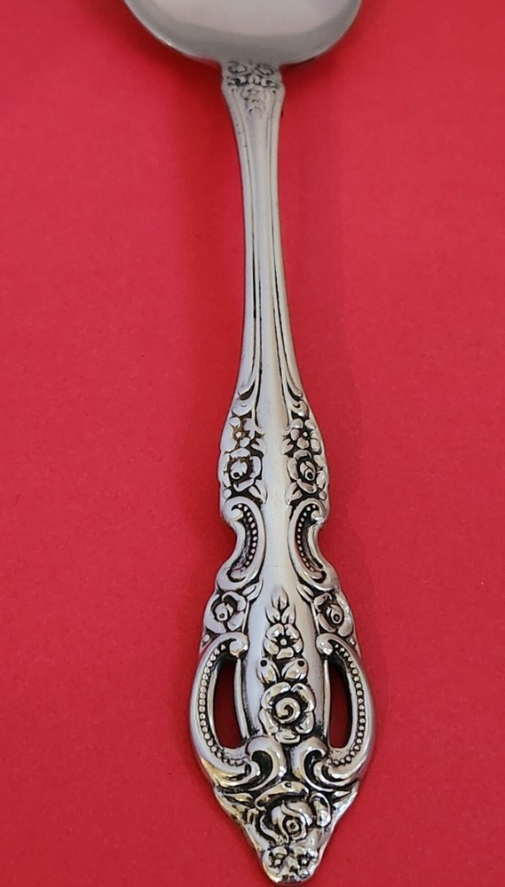 ONEIDA Stainless Steel RENOIR PEMBROOKE Place Setting + extra Knife Flatware