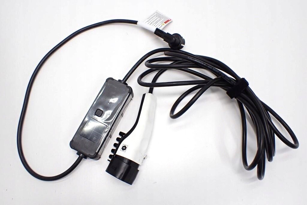 Portable EV Charger Type 2 to Schuko, 230V (For: Range Rover Sport PHEV)