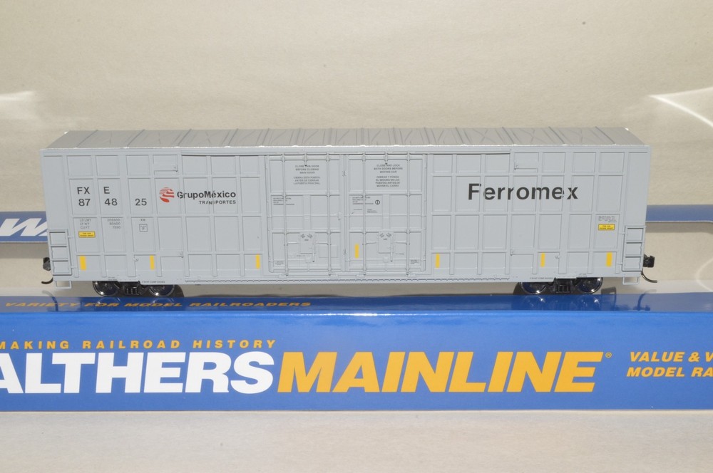 HO scale Walthers Ferromex Mexico Ry 60' high cube box car train 874825