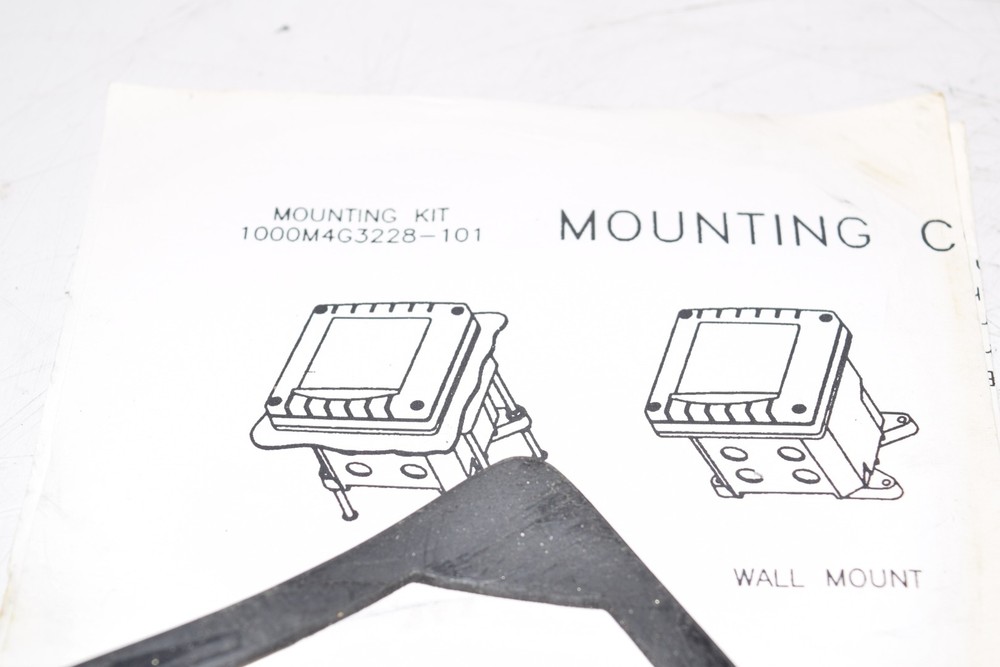 NEW 1000M4G3228-101 Mounting Kit