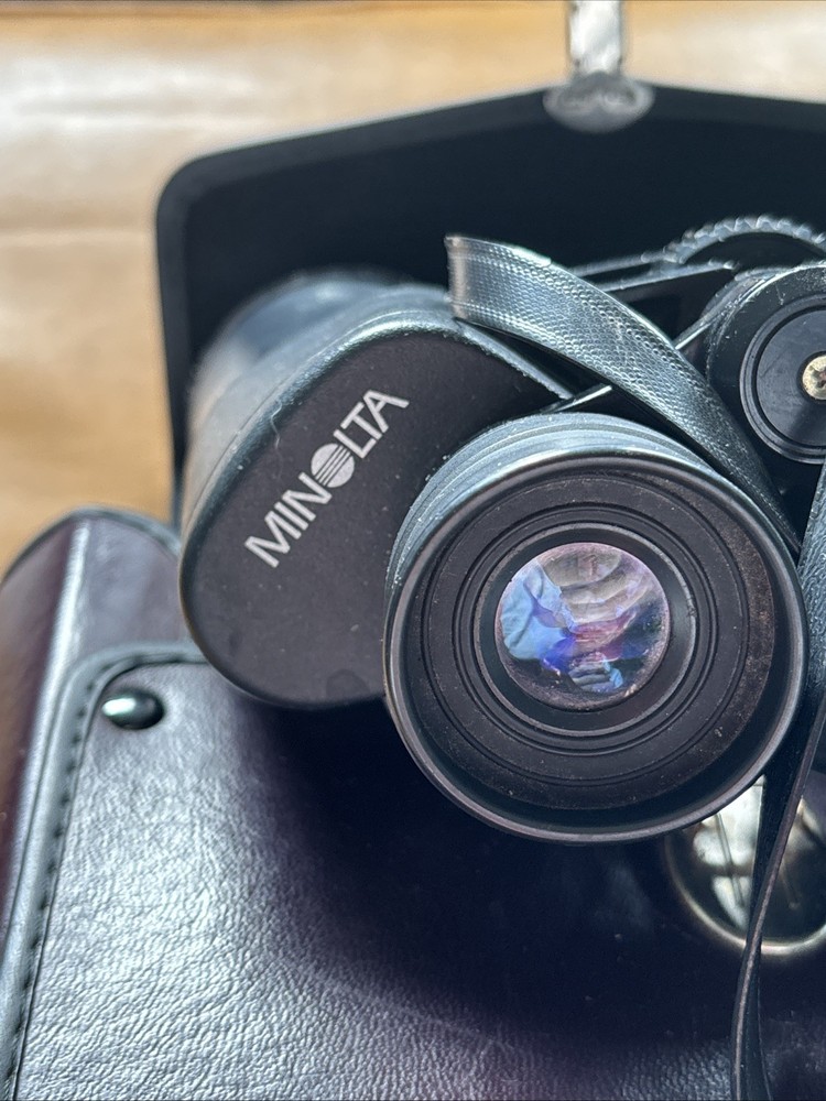 Minolta Standard Extra Wide 7.8 Multi-Coated With Leather Case