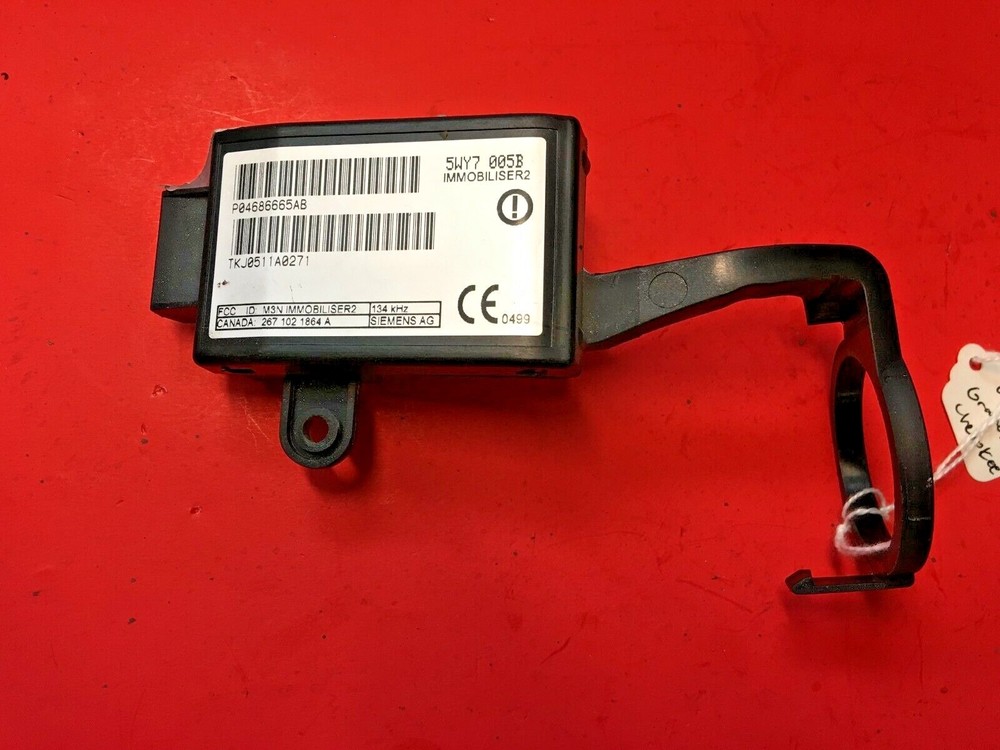 2001-2003 DODGE CARAVAN IMMOBILIZER MODULE TRANSCEIVER P04686665AB USED