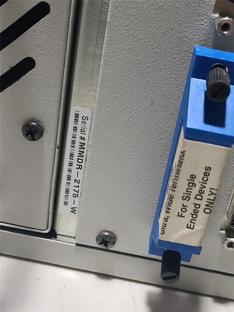 Avid MediaDock with (7) Avid iS9 MediaDock Shuttles