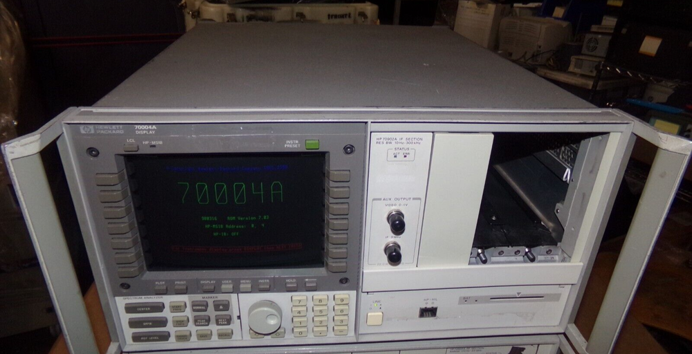 Hewlett Packard 70004a Mainframe With 70902A IF Section