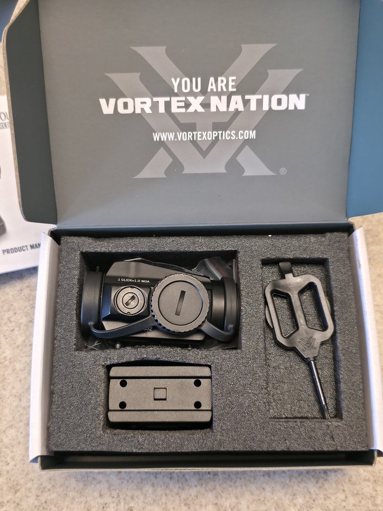 Vortex SPARC Solar Red Dot 2 MOA w/ Original Box Packaging Low Co & 1/3 Mounts
