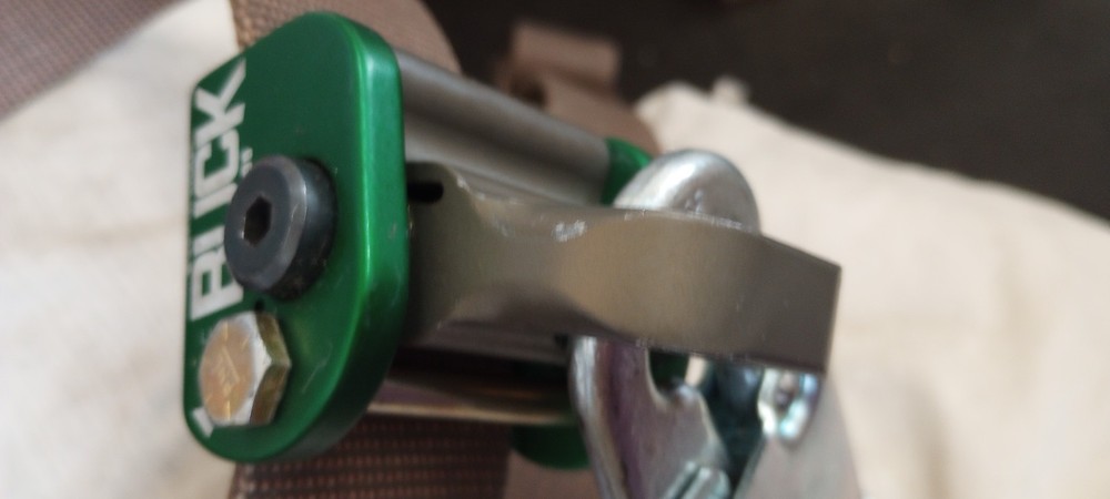 Buckingham SUPERSQUEEZE Distribution Pole Climbing Buck Squeeze