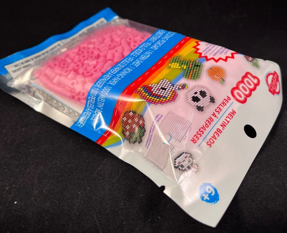 Fuse Beads - 1000 Meltin' Beads - 5mm - Pink - Includes Interlocking Peg Board