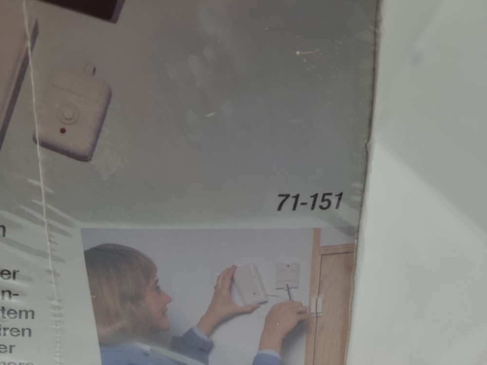 Schlage Keepsafer Compact Home & Apartment Security System w/ Remote 71-151