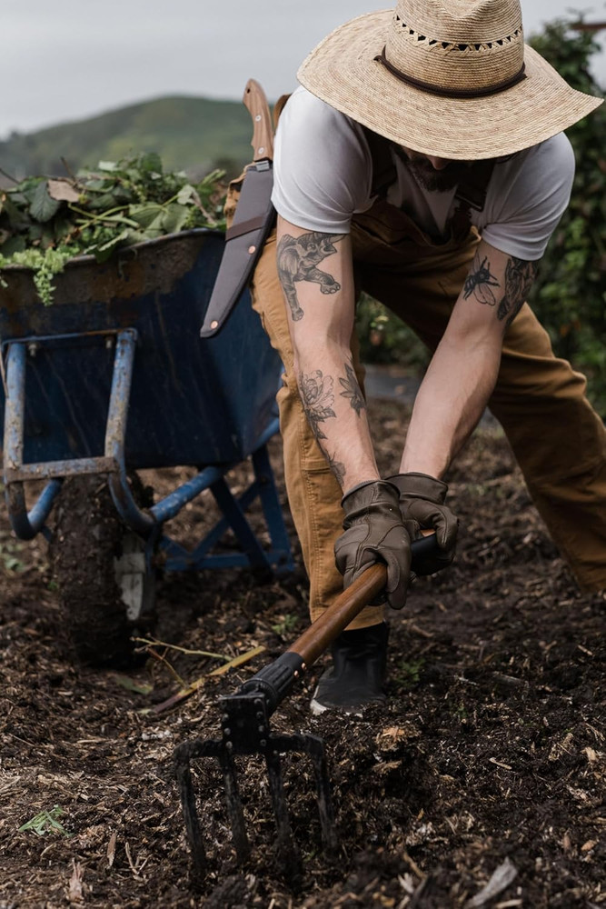 Folding Spading Fork - Versatile Gardening Tools for Digging, Aerating, and Tren