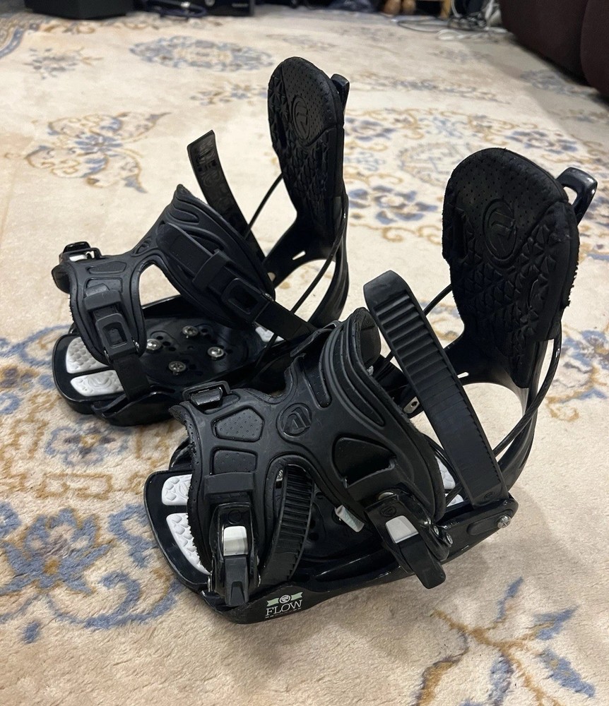 FLOW MINX Women’s Medium Snow Bindings + Plates & Hardware Snowboard Black