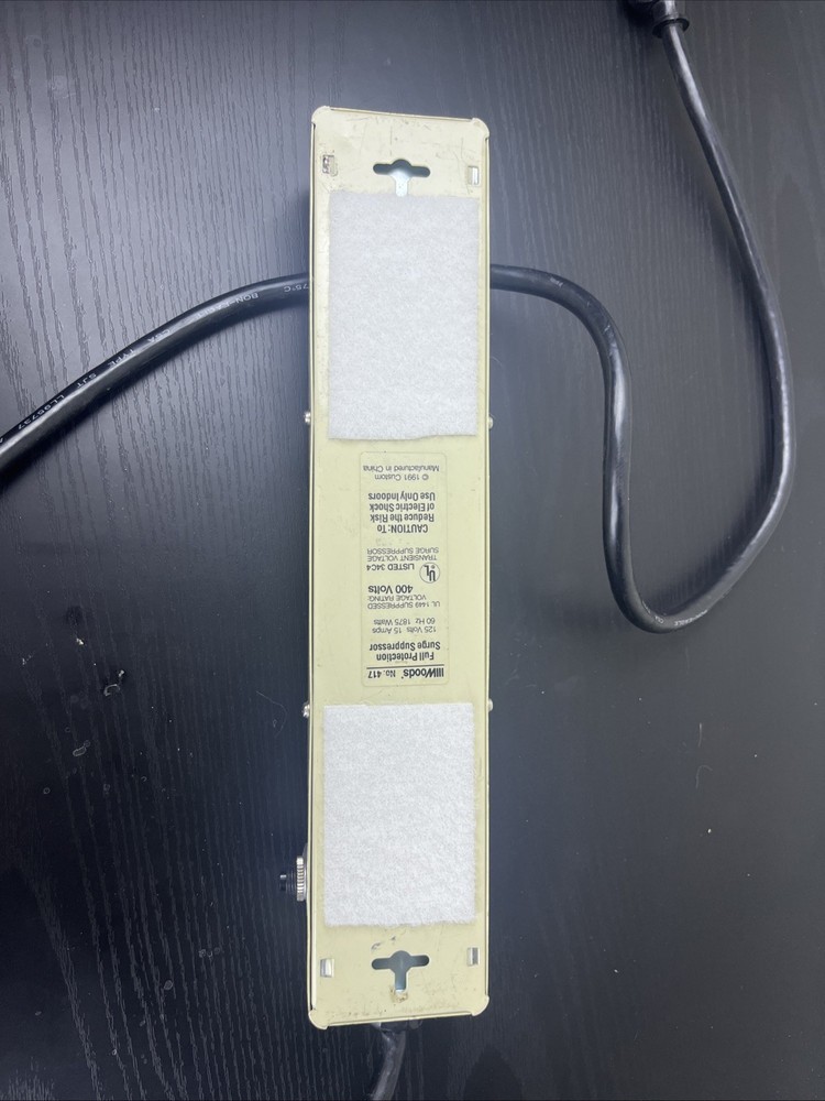 Woods Full Surge Suppressor #417 Power Strip Surge Protector