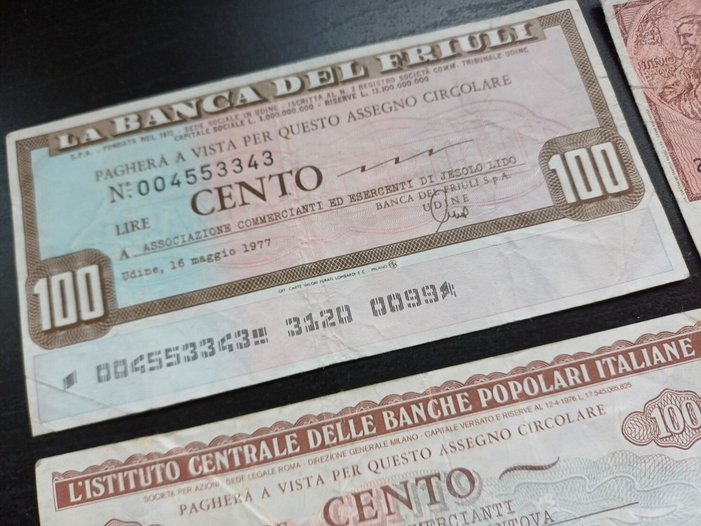 ITALY BANKNOTES - 1970s NOTGELD X 35: MIXED GRADES - INTERESTING GROUP