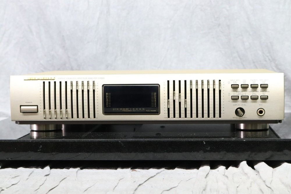 Marantz EQ580F Graphic Equalizer Spectrum Analyzer Good