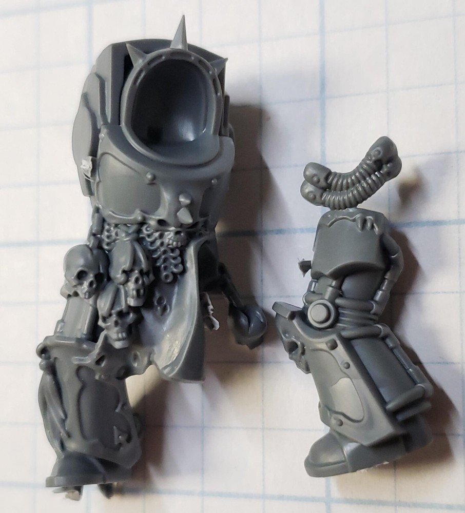 Warhammer 40k Chaos Space Marines Bits Terminator Torso Legs Set #46