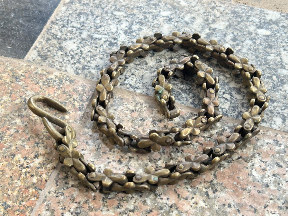 OLD VINTAGE HAND MADE SOLID BRASS CHAIN LAMP HANGING CEILING HANGING CHAIN B2
