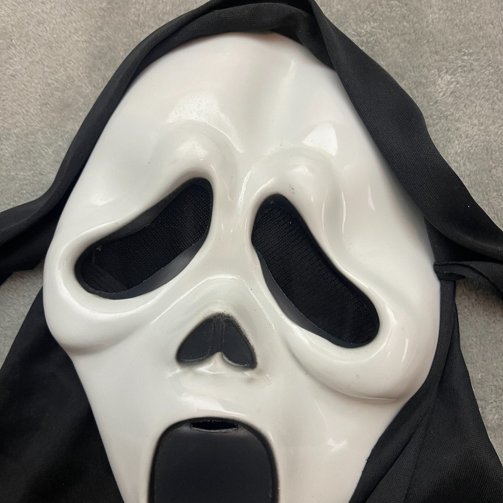 Ghostface Mask Scream Poly Shroud Halloween