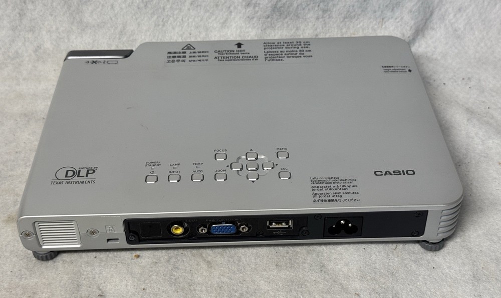 Casio XJ-S35 Projector & YT-30 Remote