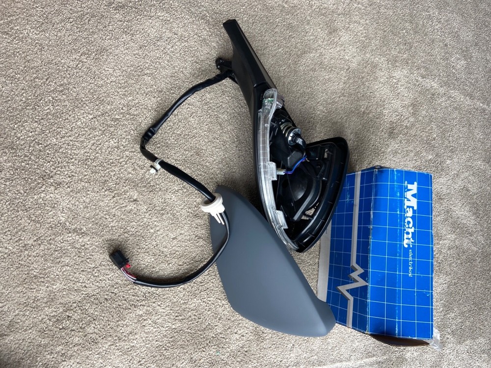 Volkswagen Left Exterior Mirror, foldable, heated with plain Macht casing