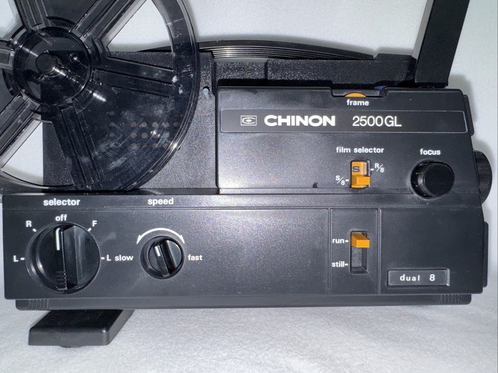 Chinon 2500 GL Self Reeling Adjustable Projector Original Box Packaging Manual