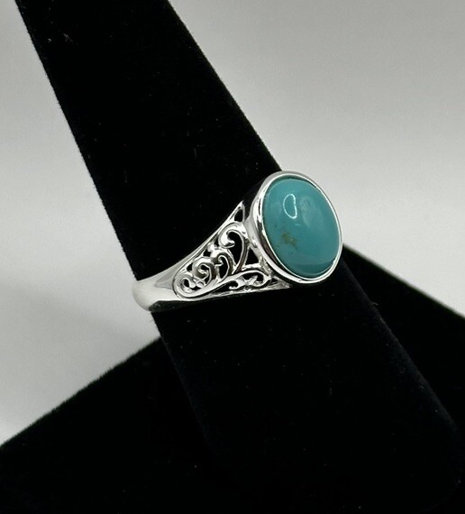 Sterling Silver Navajo Turquoise Oval Ring Size 9.5 (3g)
