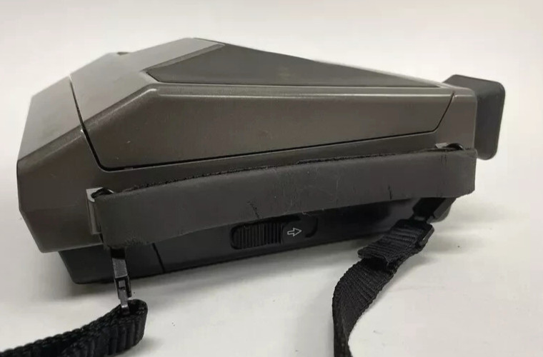 Vintage POLAROID SPECTRA SYSTEM Instant Film Camera with Strap Untested