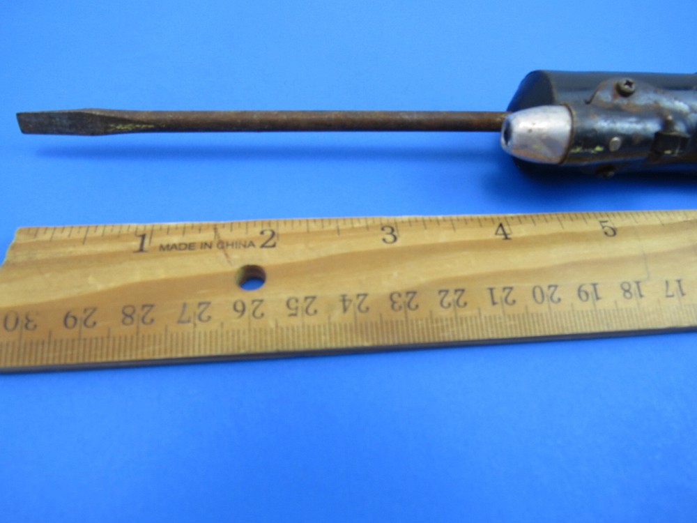 Flashdriver Flat Head Screwdriver with Light