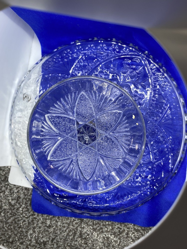 CLEAR GLASS Flowers Pattern CAKE Plate/STAND With Zig Zag Edge