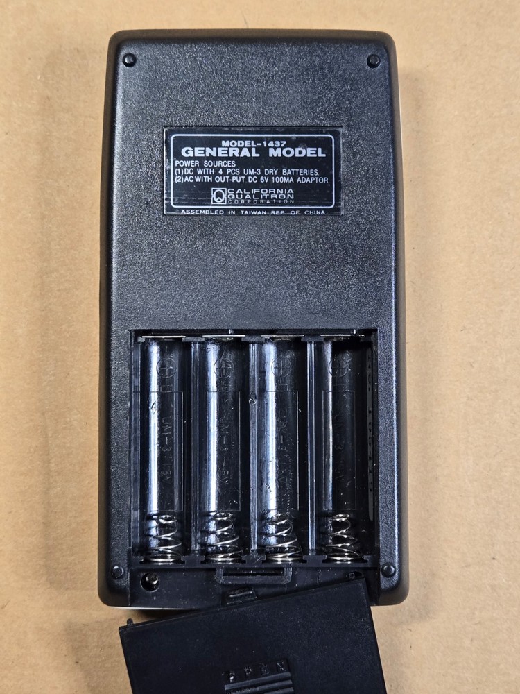 Qualitron Model 1437 Vintage Calculator - Working Well