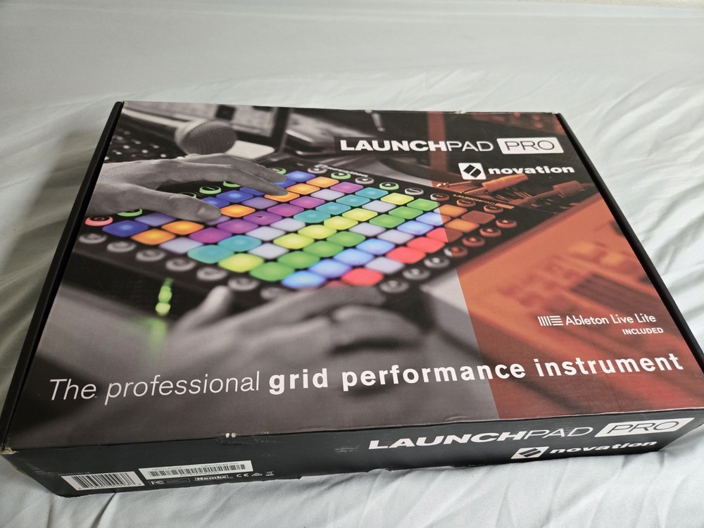 Novation Launchpad MK2 64 Pad Grid Synthesizer - Multicolor ( Never Been Used)