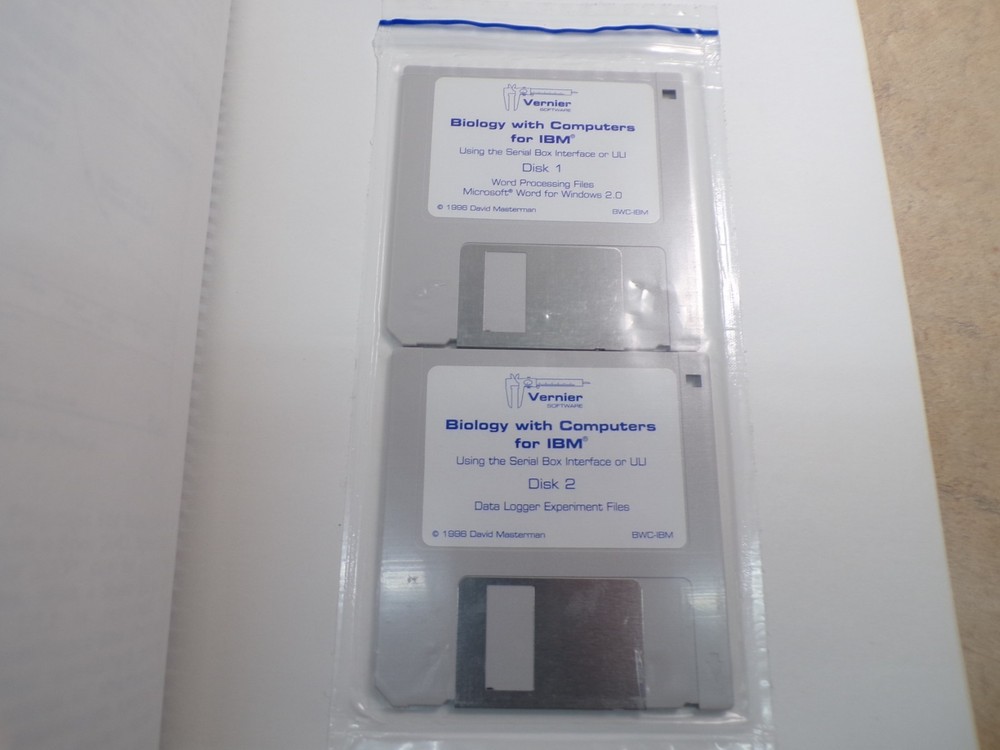 Software for Macintosh Vernier Biology with Computers Includes 3.5" discs