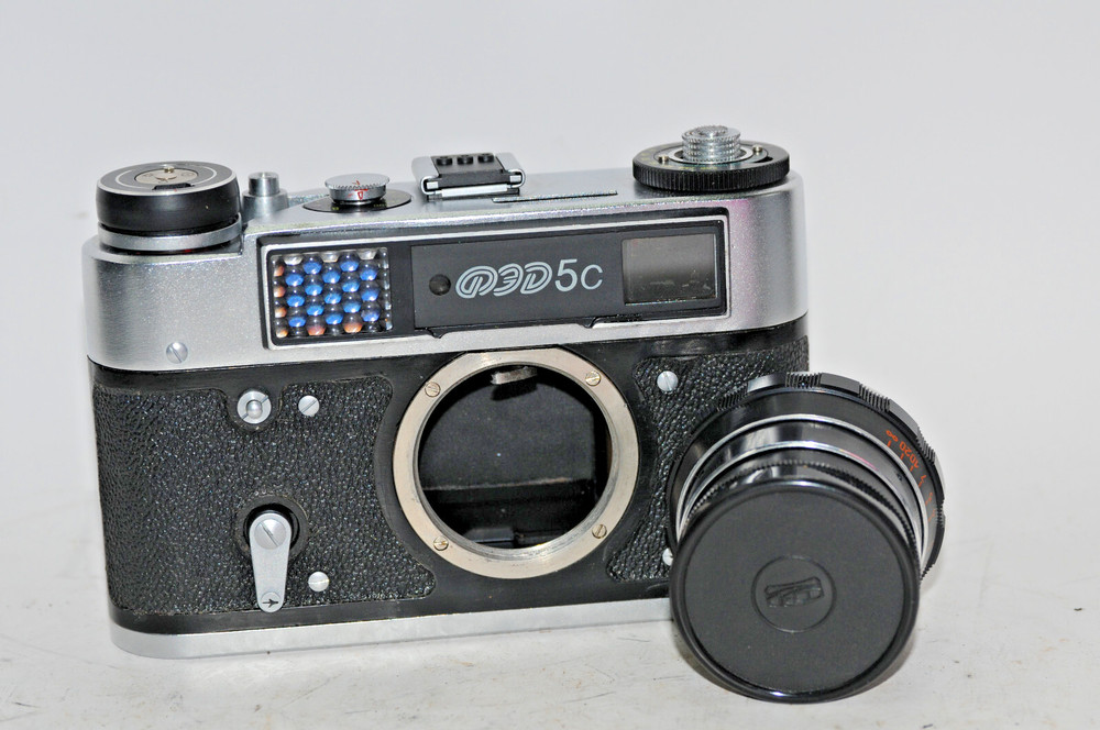 "Fed-5C" Vintage Rangefinder Camera.Lens "Industar"- WORKS!