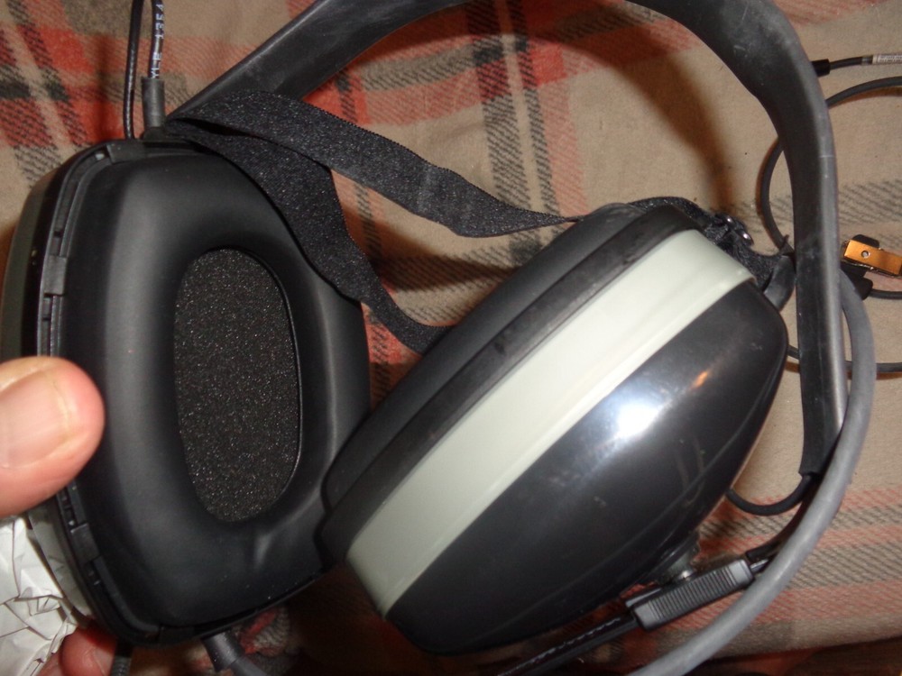 communications applied technology headset v3