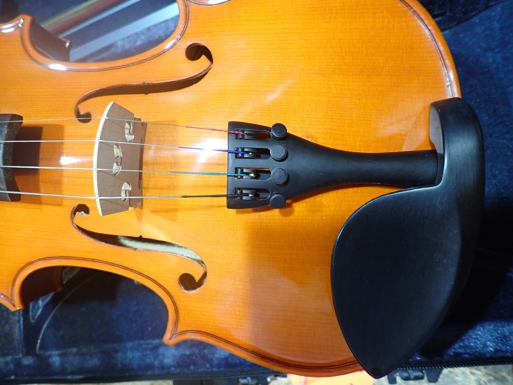 Infinity 4/4 Size Student Violin With Hard Case And Bow