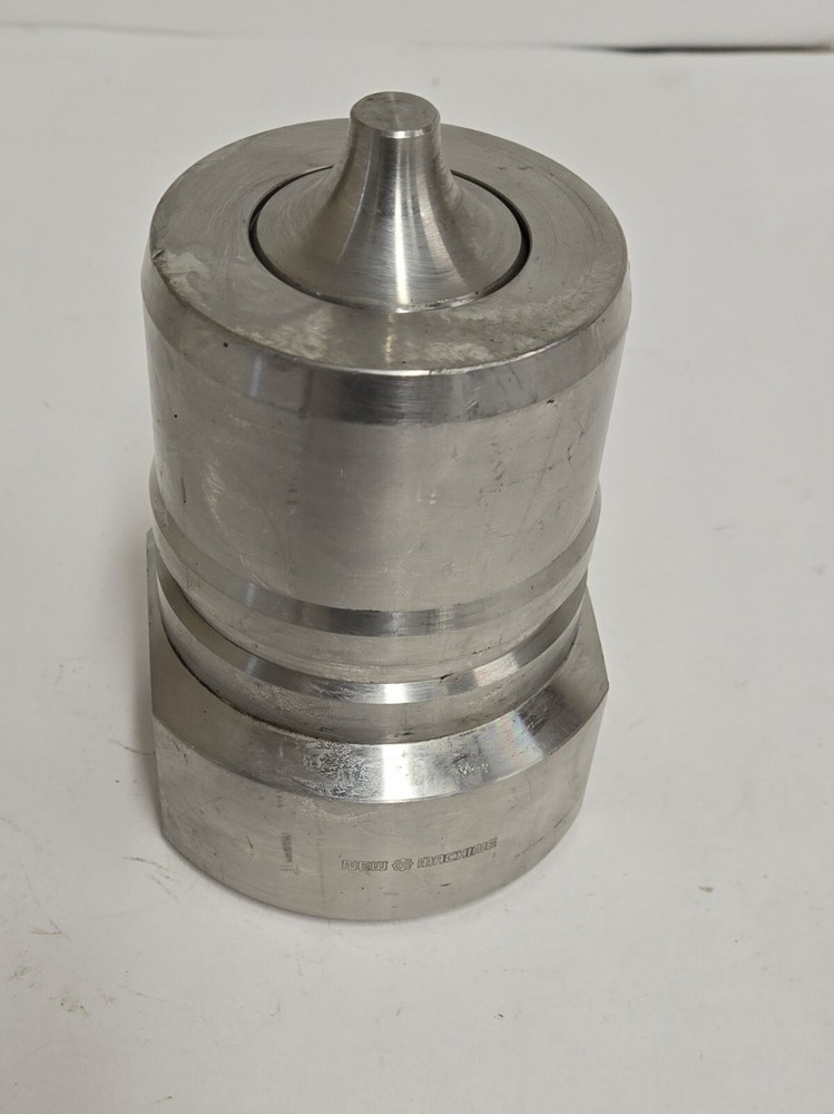 NEW MACHINE QUICK CHANGE COUPLER 2-1/2" NPT.