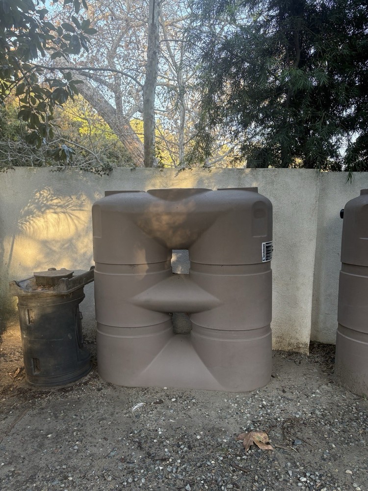 Slimline Rain Barrel 265 Gallon