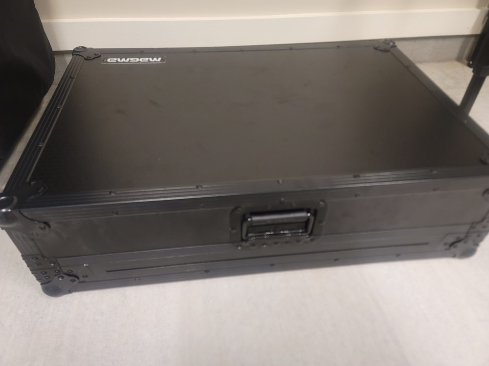 Reloop AMS-MIXON-4 Multicolor DJ Controller