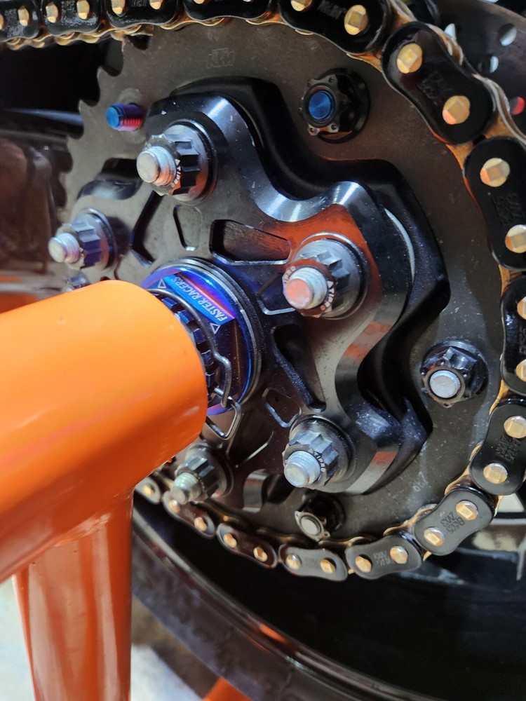 Ktm 1290 Super Duke Sprocket Screw Stud TITANIUM 6pcs Set
